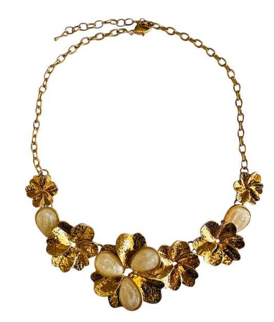 Collana "Fiore Perlato"